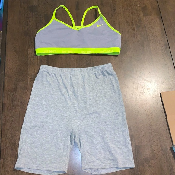 ✨‼️OUTFIT‼️✨ - Picture 1 of 7